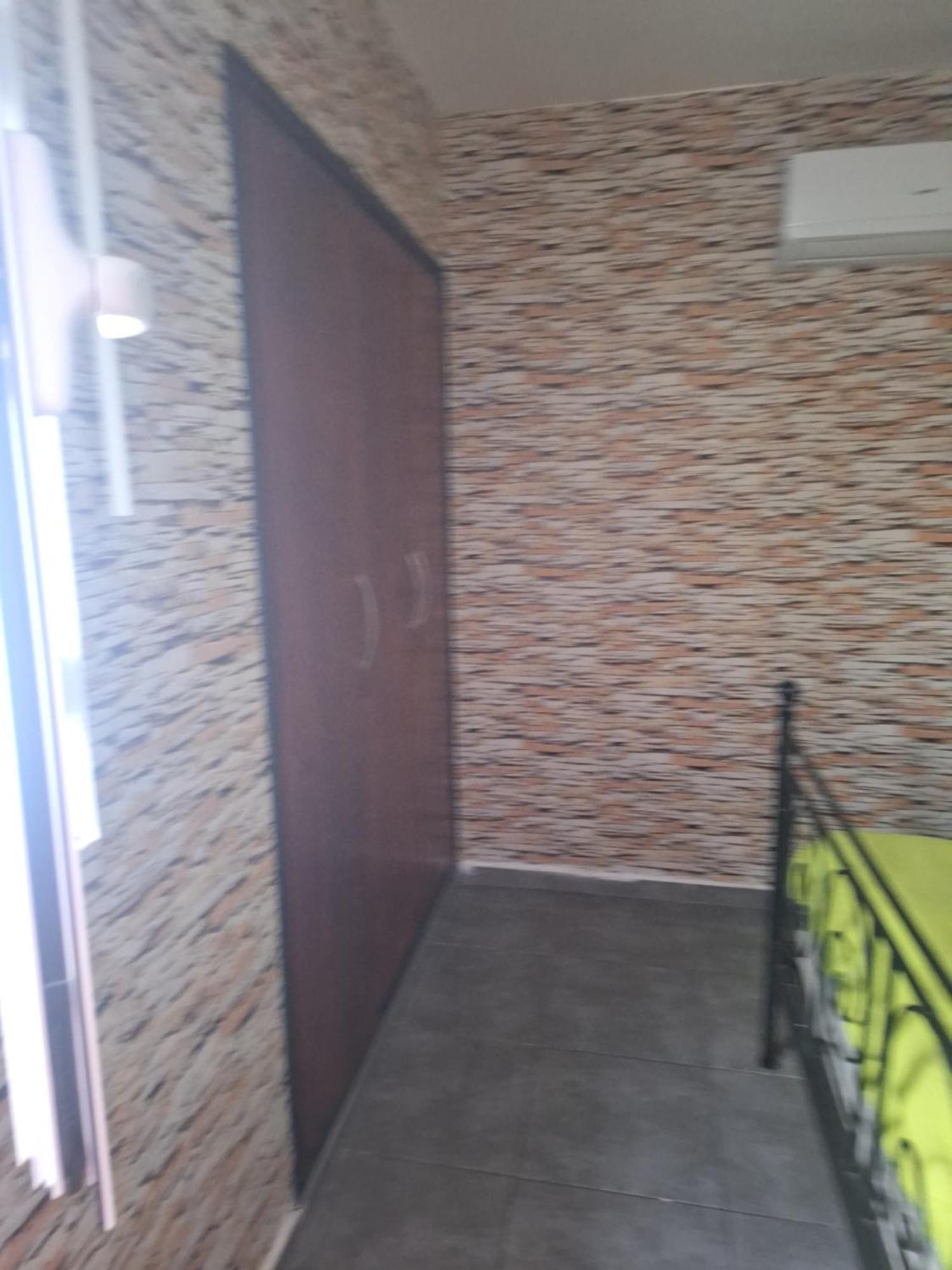 Apartment Spacious 1 Bedroom In Center Of
